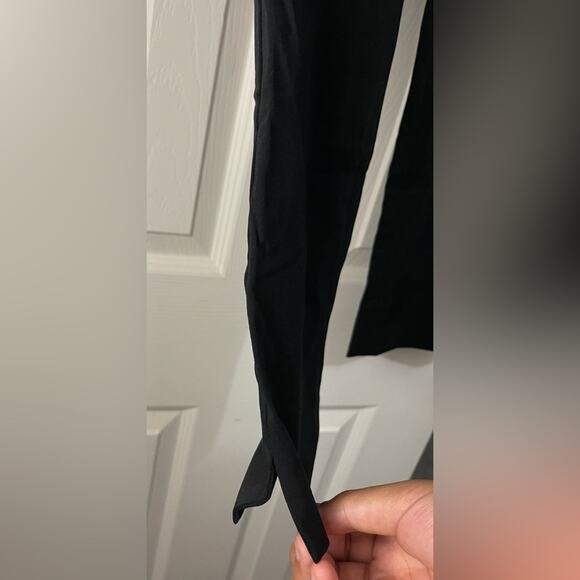 Theory Black Casual Minimalist Cropped Pants size 6 - Picture 3 of 5